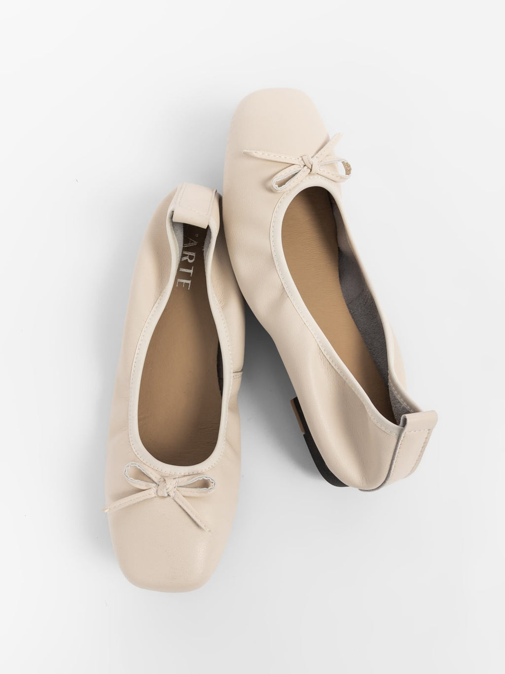 Women's shoes